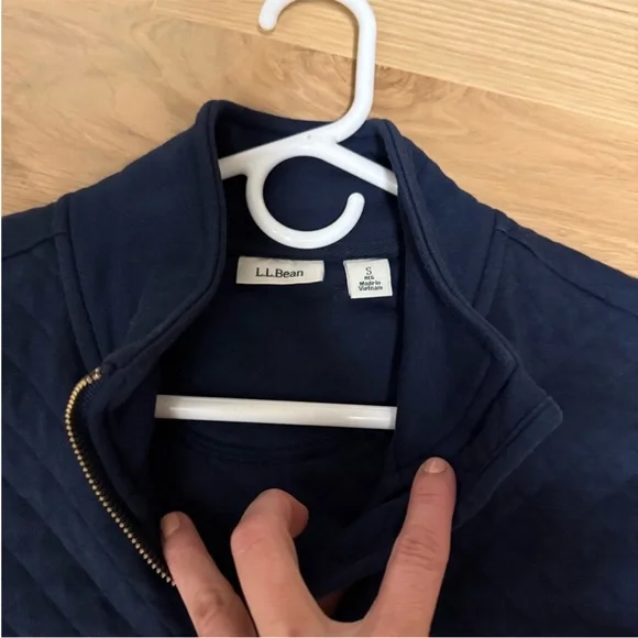 LL BEAN sz small navy quilted cotton vest - Picture 3 of 4